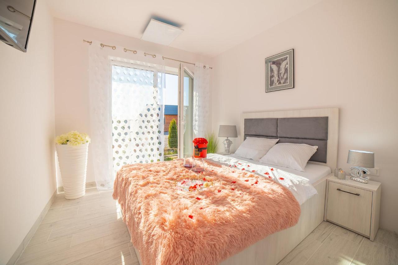 Apartamenty Scarlet Ujście-Darłowskie Exterior foto
